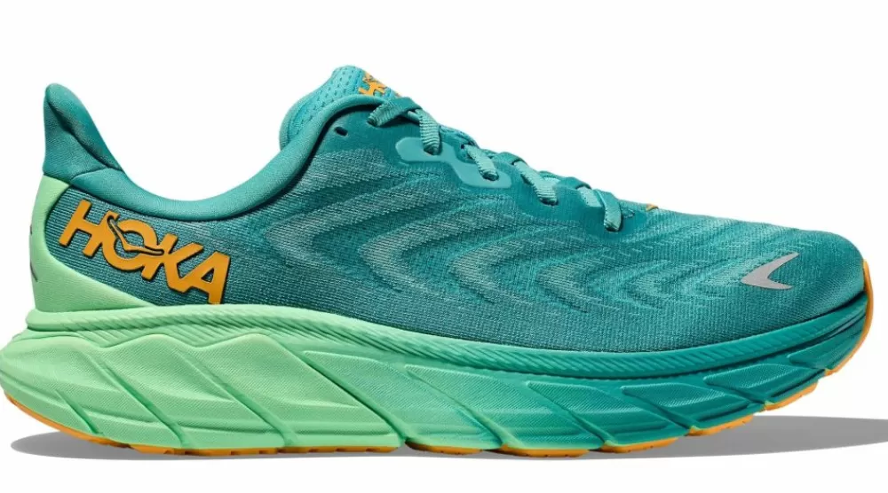 * Hoka Men's Arahi 6