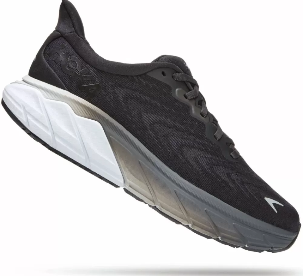 * Hoka Men's Arahi 6