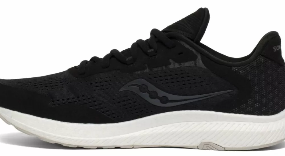 * Saucony Men's Freedom 4